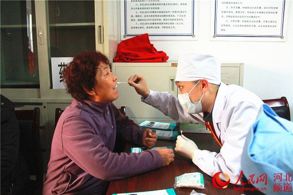 国际志愿者日:石家庄10余支志愿服务队社区里