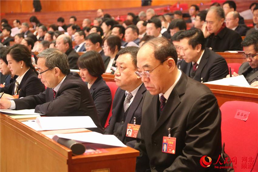 河北省政協十二屆三次會議在石家庄開幕。周博 攝