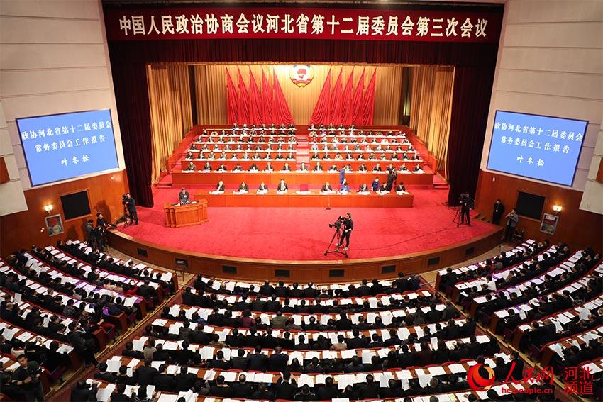 河北省政協十二屆三次會議在石家庄開幕。周博 攝