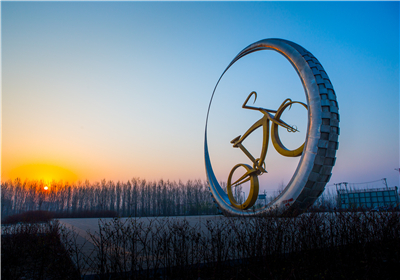 自行車雕塑