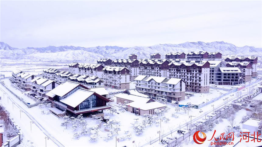 雪后白石山居。 任常浩攝