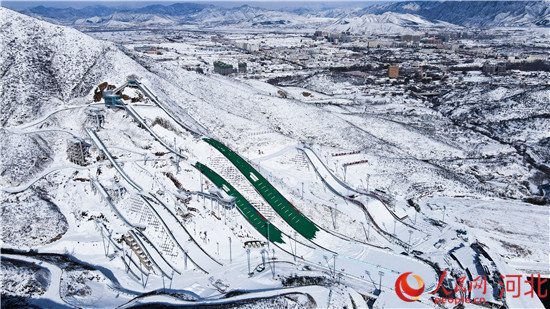 七山滑雪场的滑雪跳台. 涞源县教体局供图