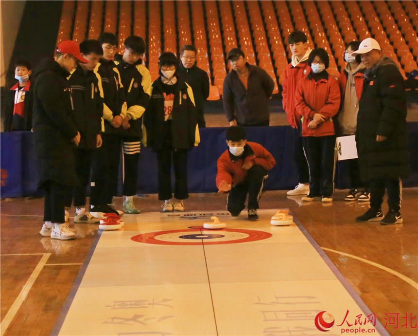 ��ص������ѩ�˶�����������ֳ��� ��������