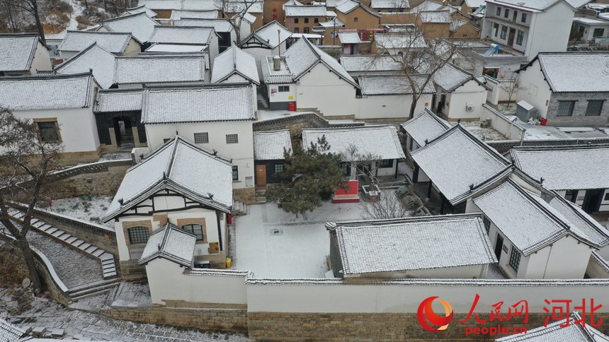 12月24日，河北省涉县八路军一二九师司令部旧址小院雪景。 路海东摄