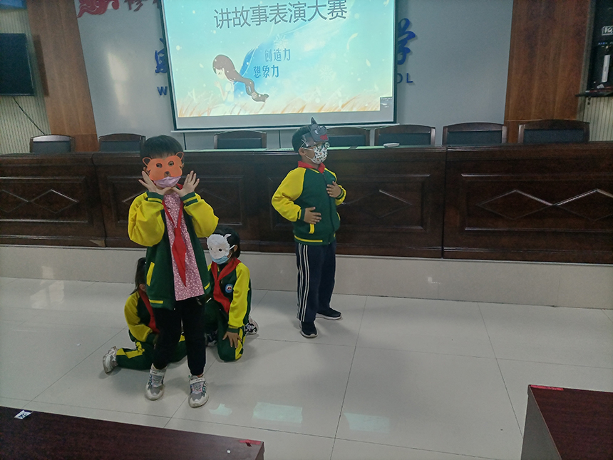 河北省威县第五中学课后组织学生讲故事表演大赛。 赵国华摄