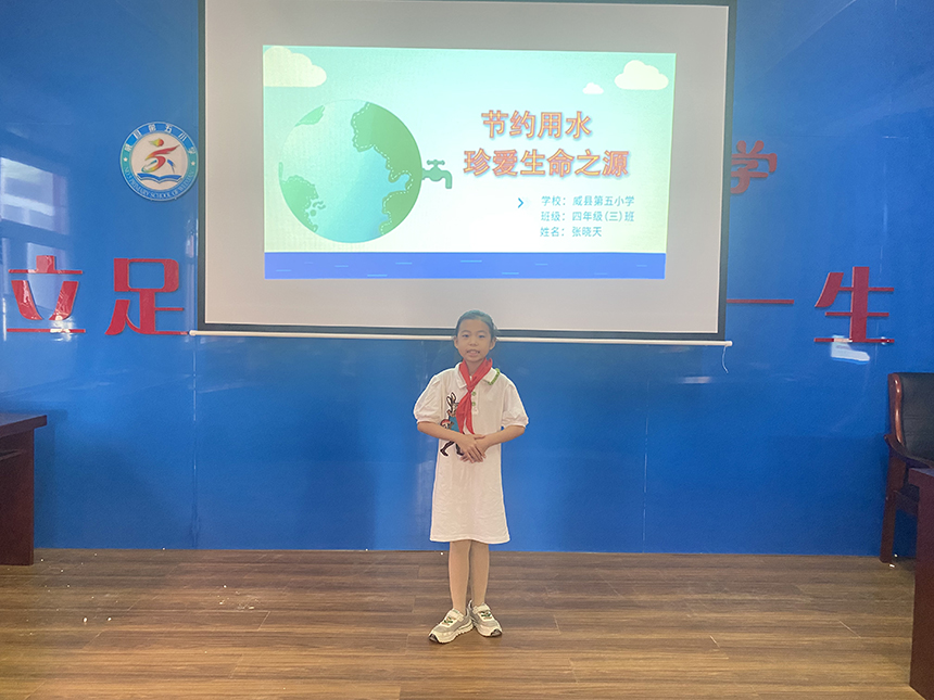 河北省威县第五中学课后组织学生讲故事表演大赛。 赵国华摄