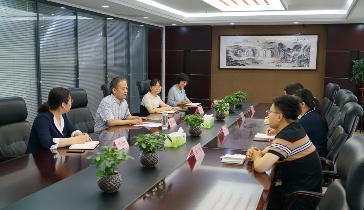 中国进出口银行河北省分行组织召开总行交流员工欢送座谈会。 中国进出口银行河北省分行供图
