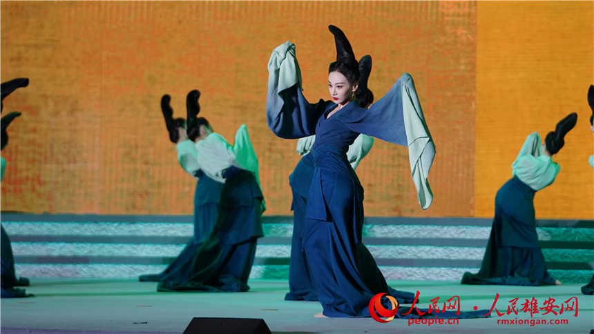 第十三届中国艺术节闭幕式文艺演出现场。 人民网 杨华龙摄