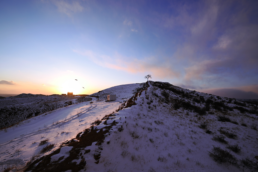 雪山日出。 杨又川摄