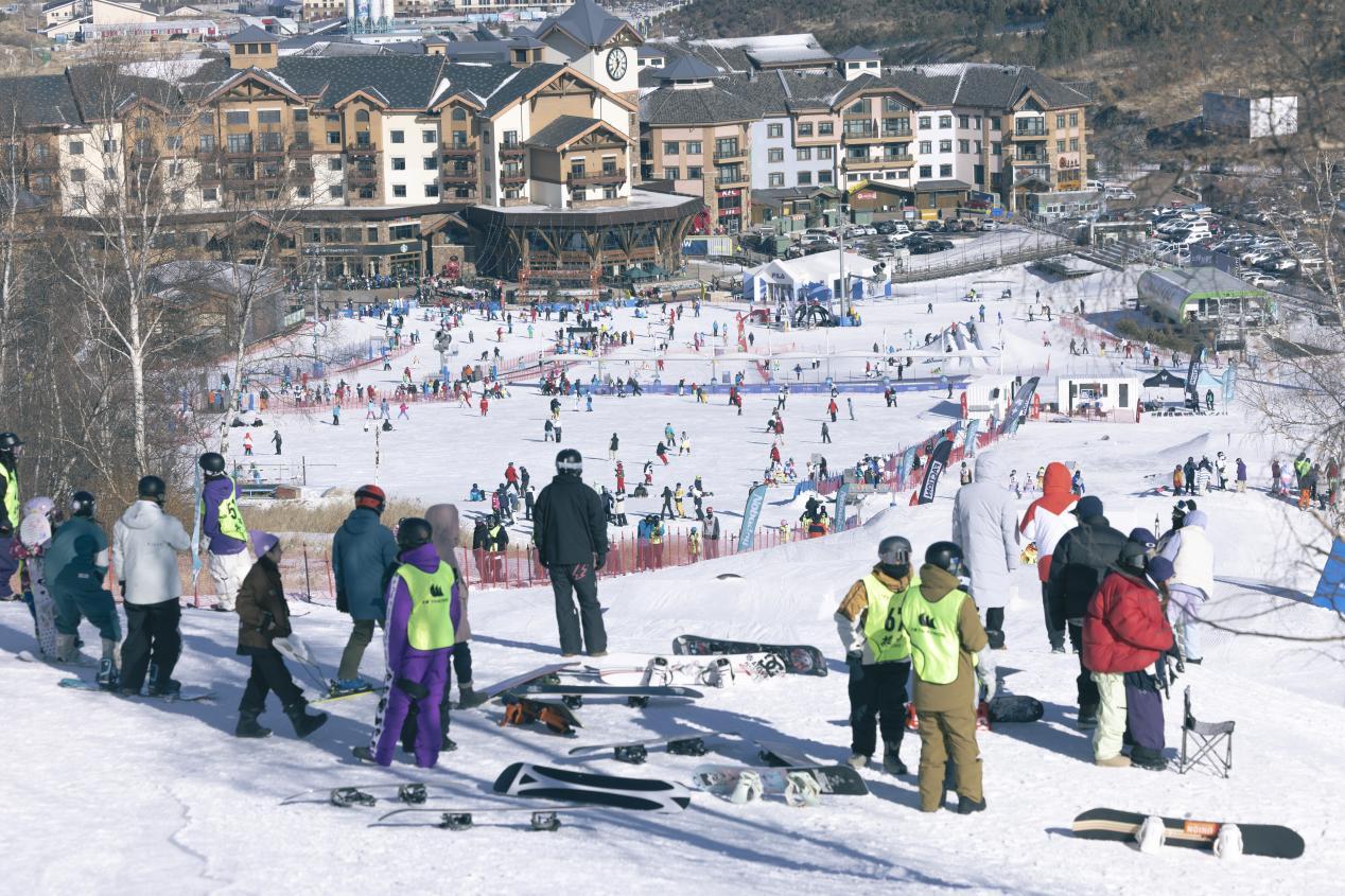 游客在太舞享受滑雪樂趣。 太舞滑雪場供圖