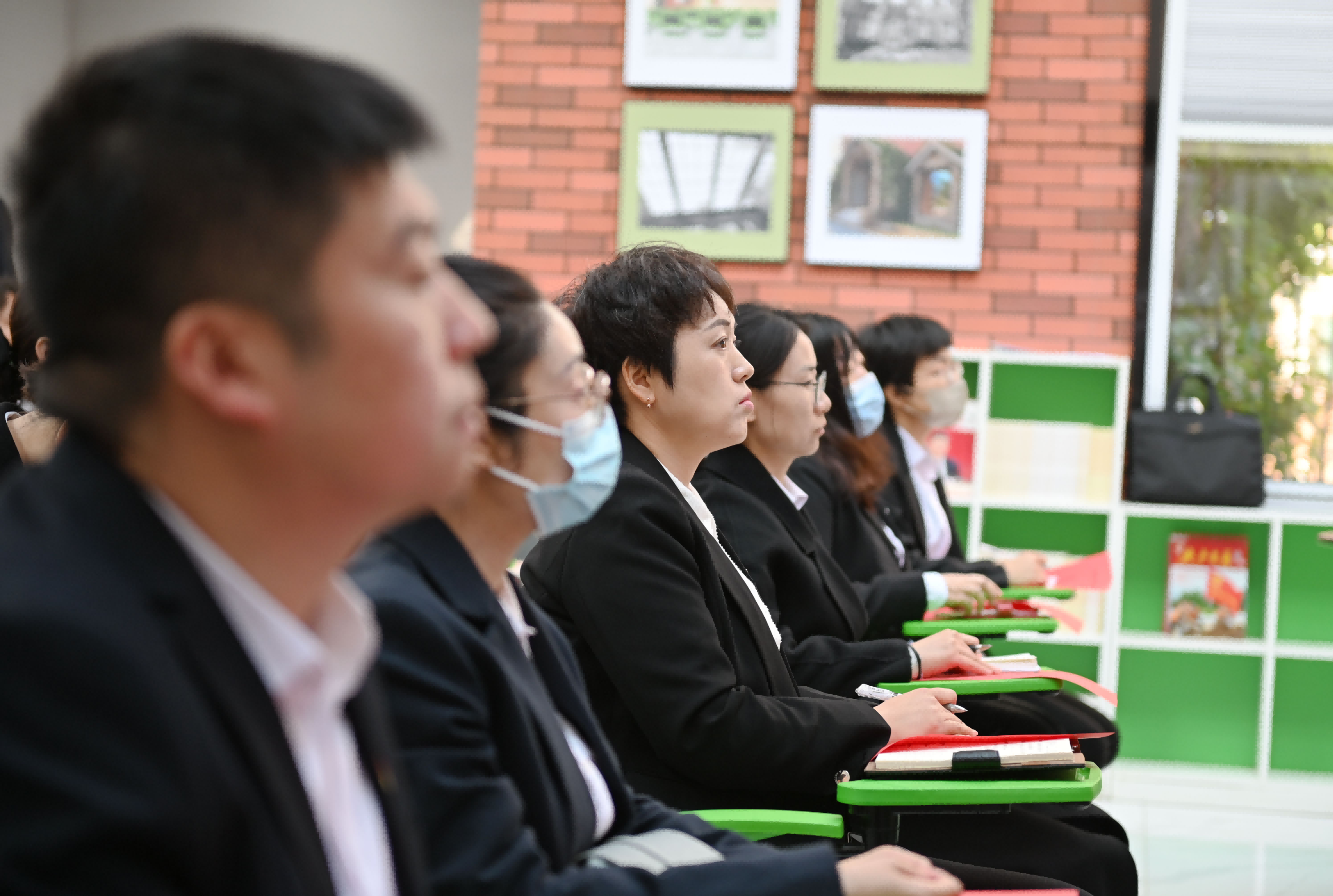 “比武打擂 四考四評”社區黨組織書記擂台賽現場。