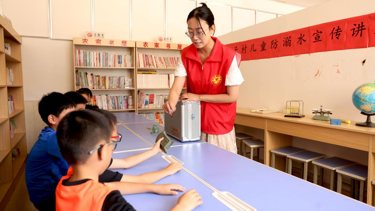 滄州市新華區各社區（村）在暑期開展了形式多樣的主題宣講活動。楊晨攝