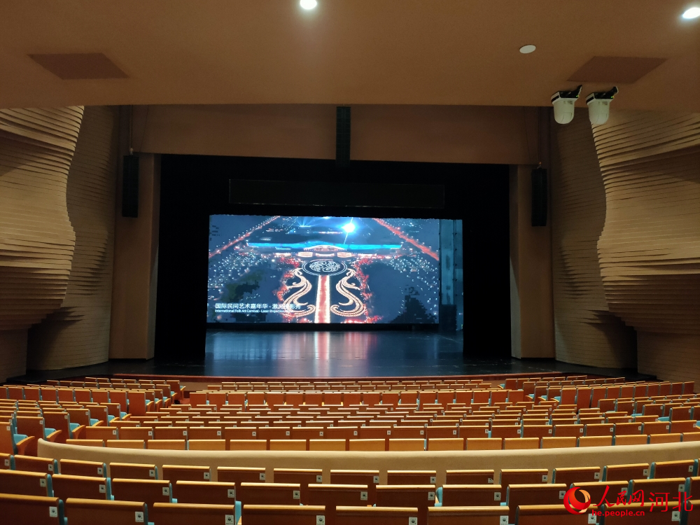 丝绸之路国际艺术交流中心歌剧厅。人民网记者 杨文娟摄