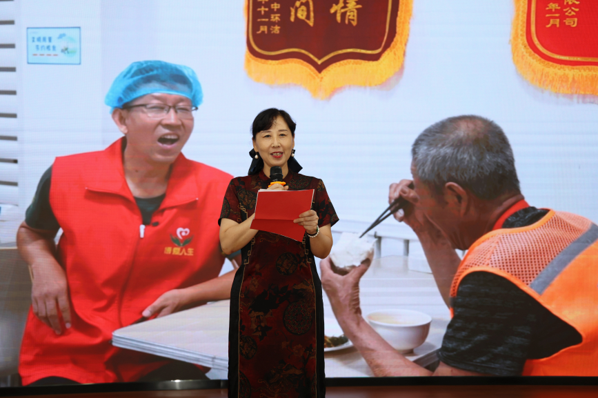 志願者宣講員用故事講述了凡人大愛。 楊洋攝