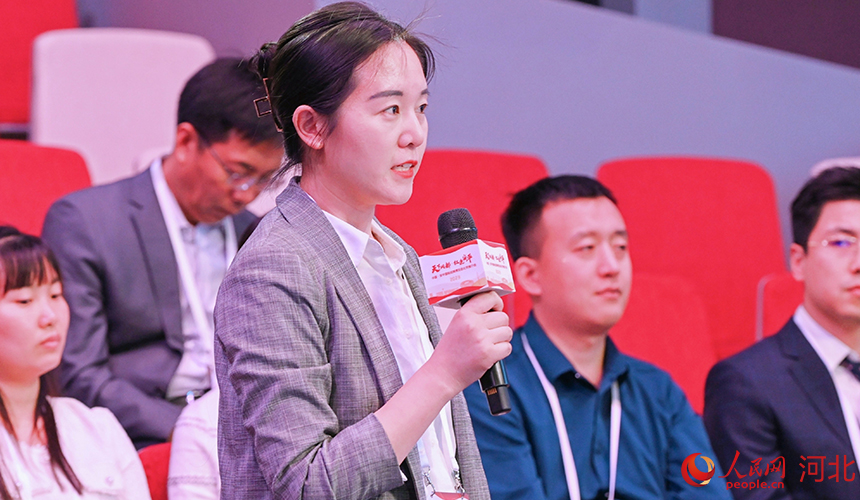 2023中國·安平國際絲網博覽會北京推介會答記者問環節。 人民網記者 周博攝
