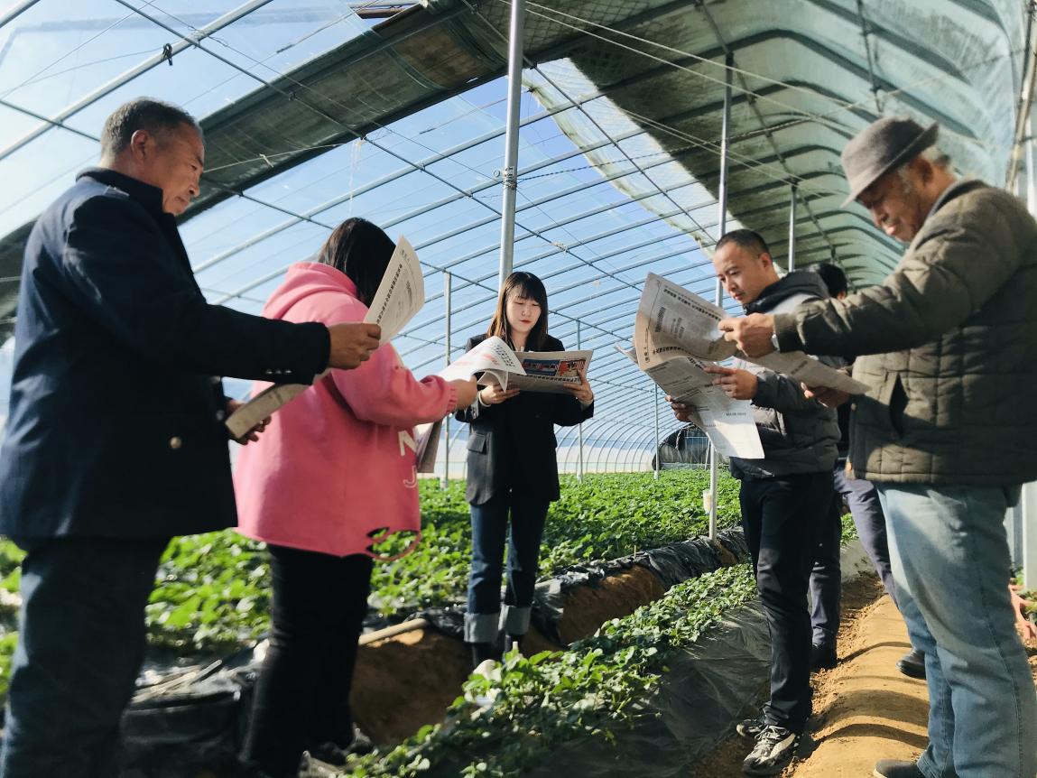 宣讲团成员赵毅璇宣讲党的二十大精神。 金丽彬摄