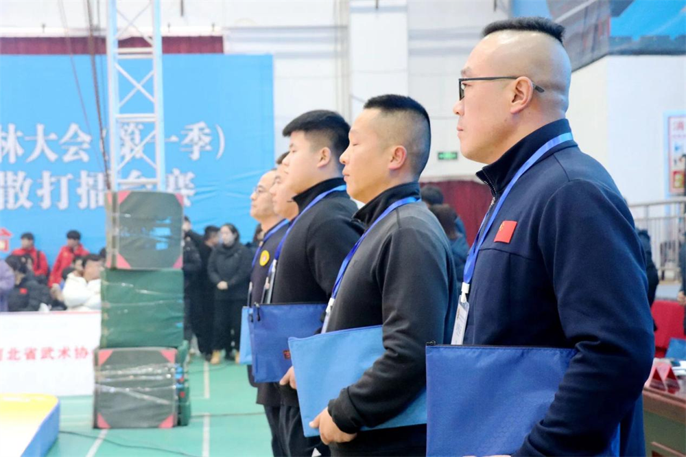 2023年河北省青少年武術散打智能護具測試賽裁判隊伍。 邱一凡攝