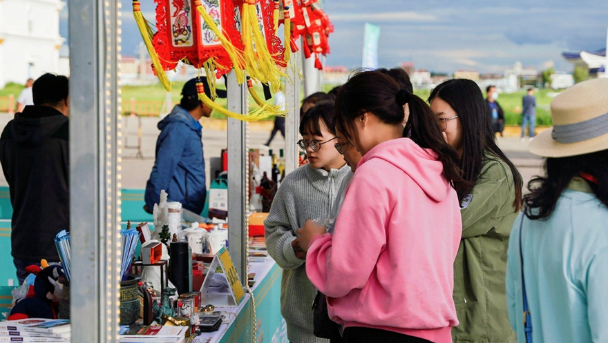 “中国坝上草原欢乐季”活动现场。 河北省文化和旅游厅供图