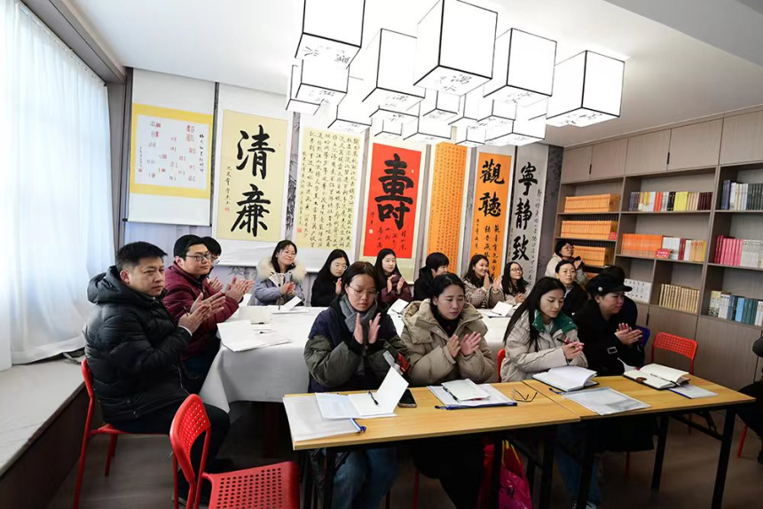 沙河市宣傳系統人員,部分寫作愛好者正在參加培訓。 郝蒙蒙攝