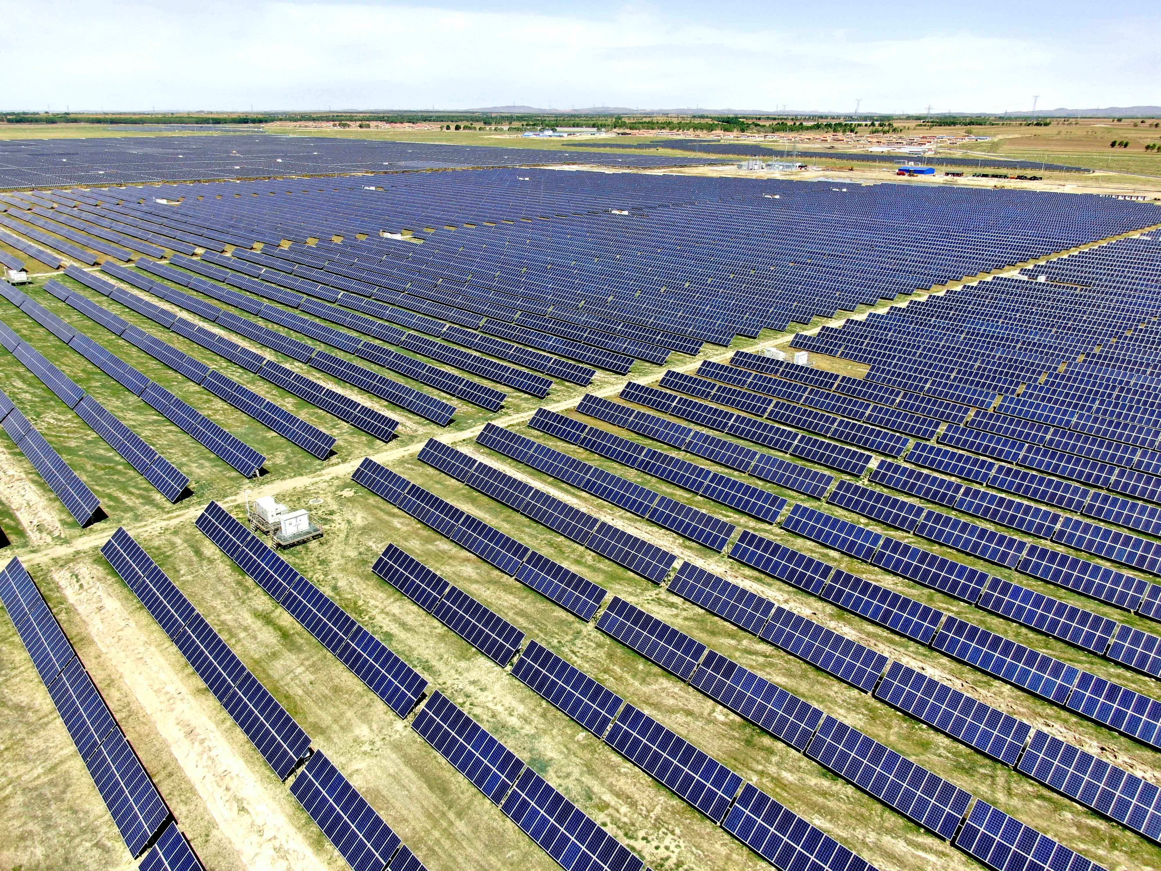 河北鴻蒙光伏電基地。康保縣委宣傳部供圖