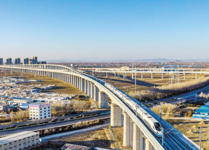 2022年12月30日，北京至唐山城际铁路开通运营。图为京唐城际铁路唐山特大桥。（本报资料片）河北日报记者赵杰摄
