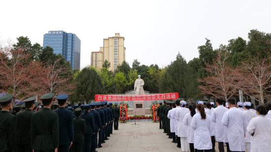 祭扫活动。张彬楠摄