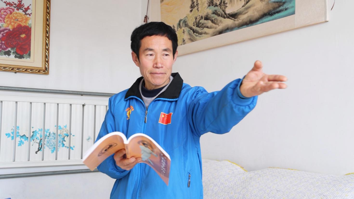 劉佳霖研究八卦掌拳術套路。趙華靖攝