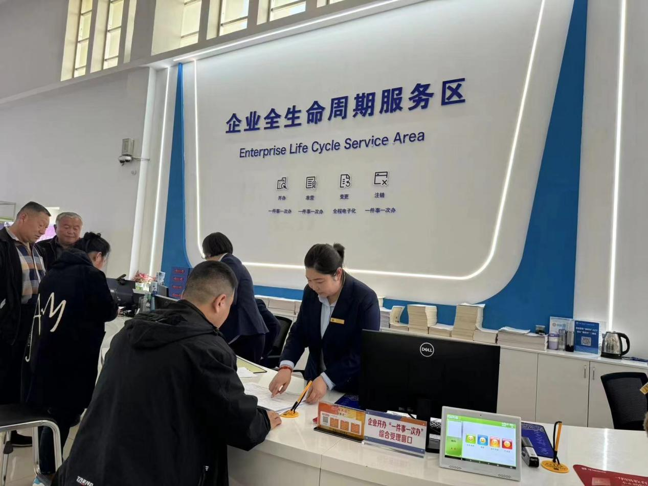 為企業提供全生命周期全鏈條服務。張麗娟攝