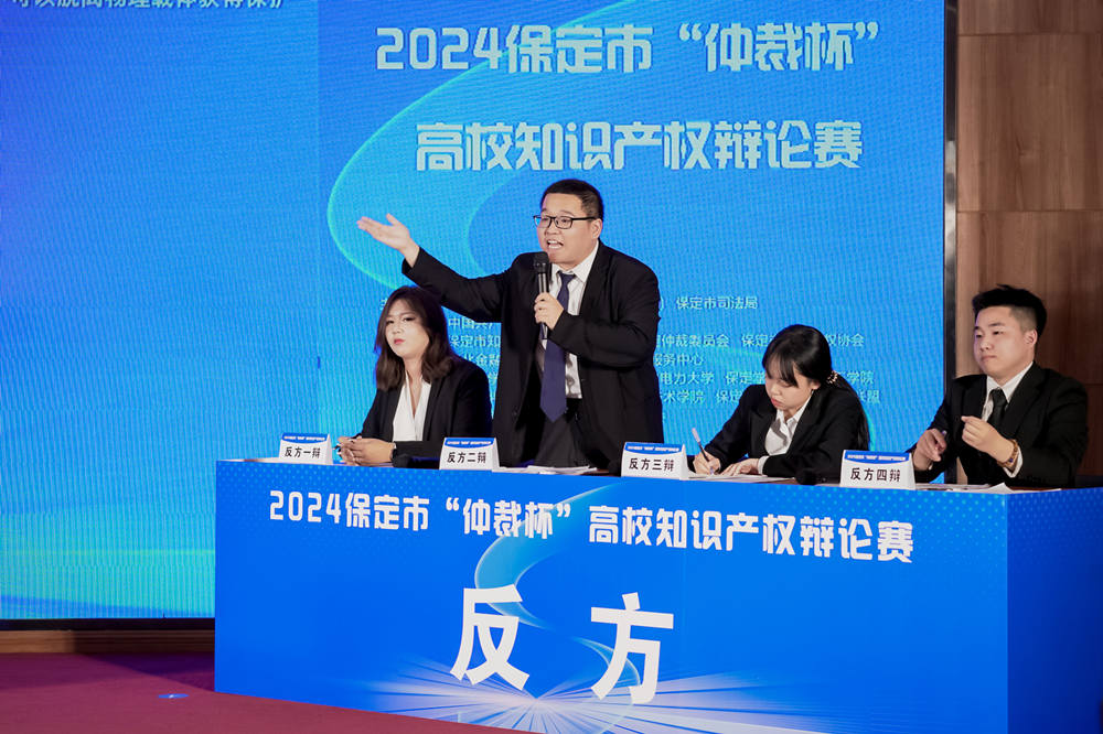 選手們各抒己見,圍繞辯題展開激烈討論。齊東青攝