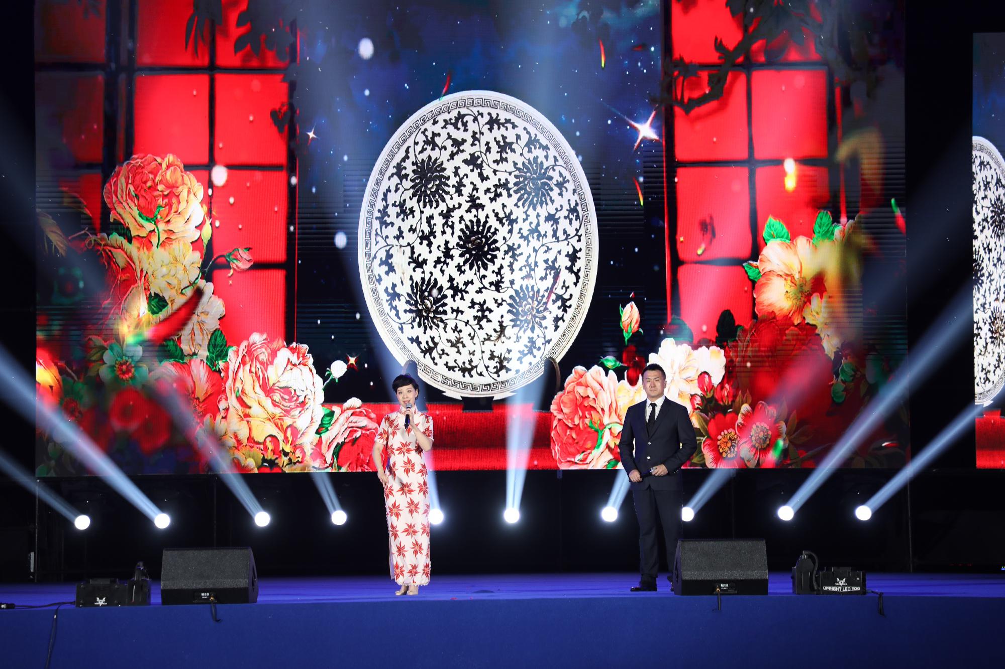 国家京剧院艺术家带来《戏曲联唱》。程一诺摄