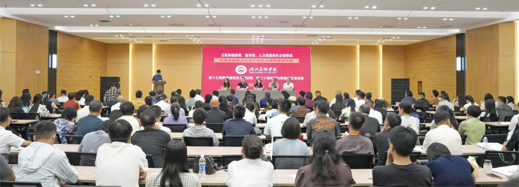 開班儀式現場。李格非攝