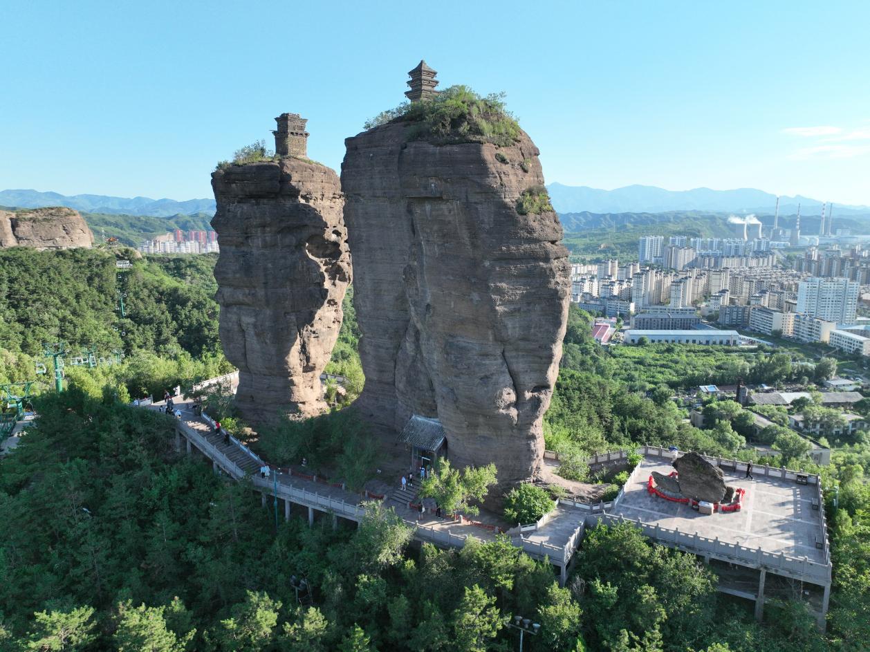 雙塔山景區