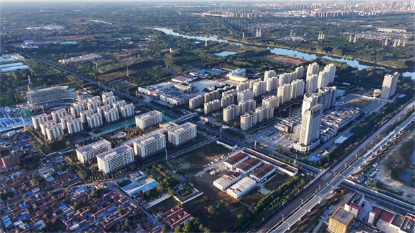 工行河北省分行贷款支持廊坊燕达金色年华健康养护中心。宫轩摄