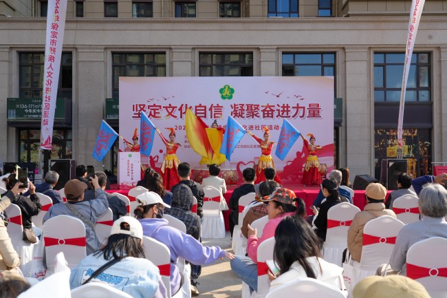 活动现场。胡宏伟摄