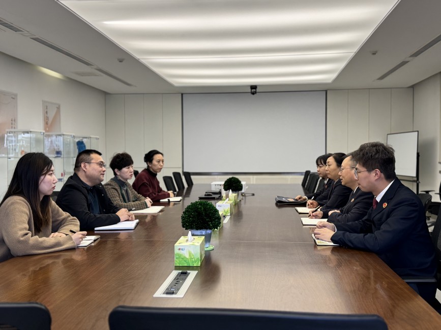 保定高新区人民检察院走访企业。刘奥文摄