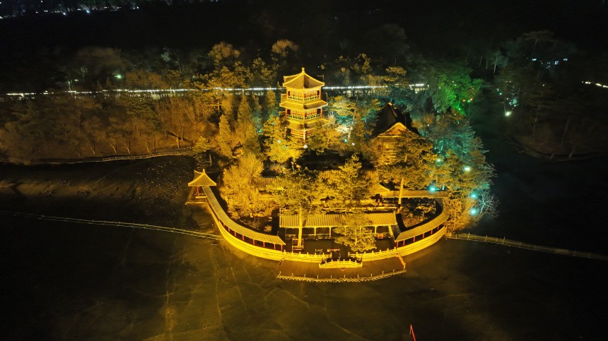 金山亭夜色景观。王海琦摄