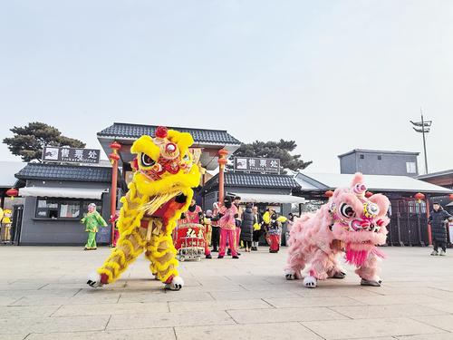 长城脚下赏非遗过大年