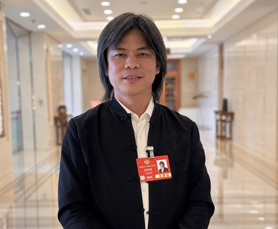 全国政协委员、中国工艺美术大师高英坡。受访者供图