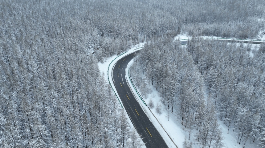 张北县雪景（无人机拍摄）。张北县委宣传部供图