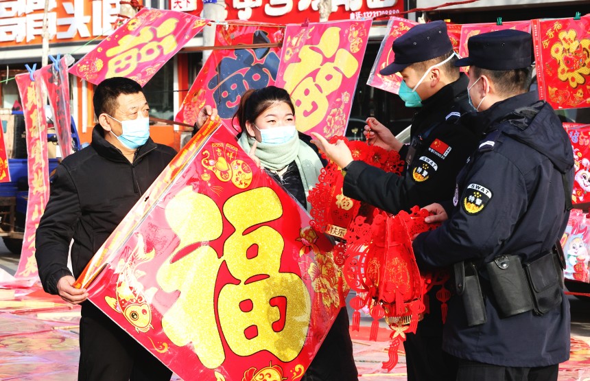 元曲警务站守护群众新年喜悦。沧州市东光县公安局供图