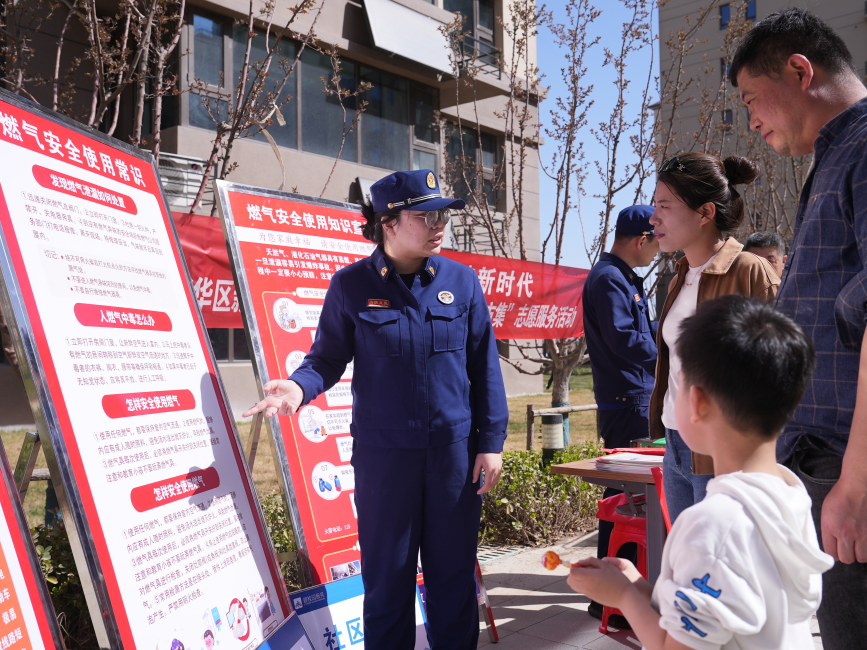 沧州市新华区开展新时代文明实践“幸福”集市活动。马鑫宇摄