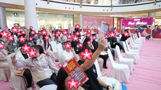 “幸运+公益”助力青年交友派对 12对青年浪漫牵手