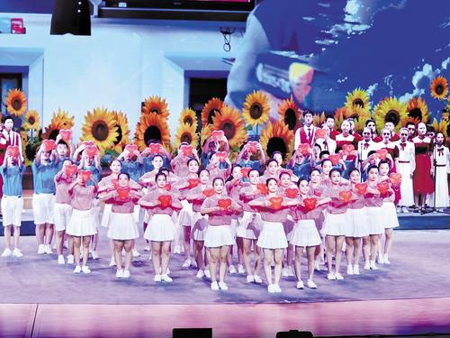 图为7月19日展演现场。本报记者 史晓多摄