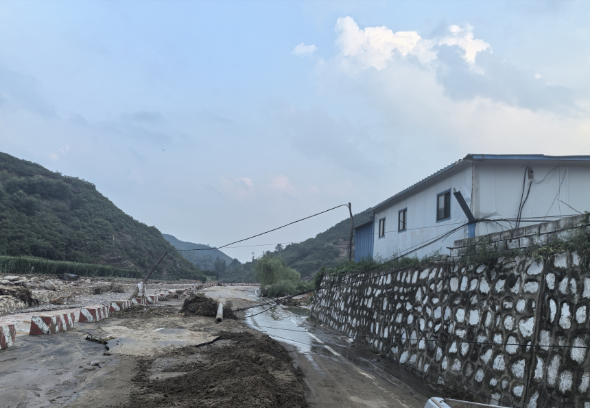 暴雨后光缆受损情况。河北电信供图
