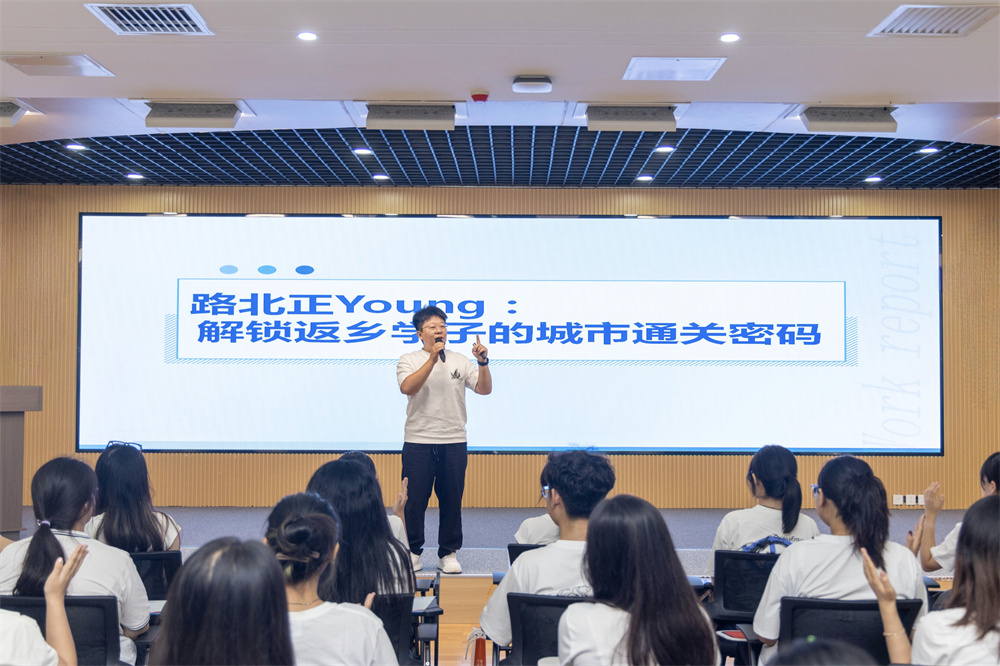 活動現場。張立武攝