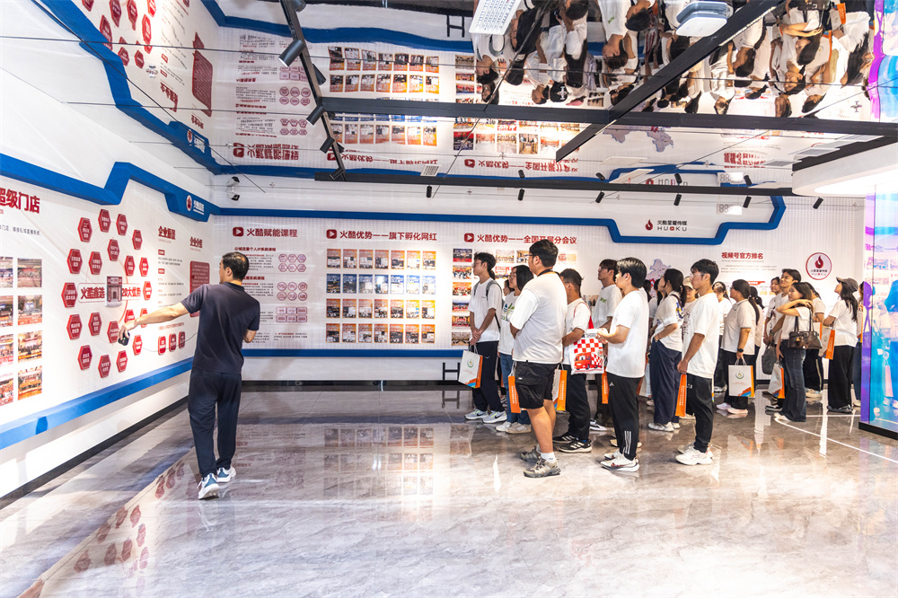 活動現場。張立武攝