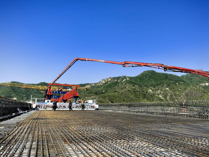 衡水-昔阳高速公路赵县至赞皇段施工现场 石家庄市公路桥梁建设集团有限公司供图