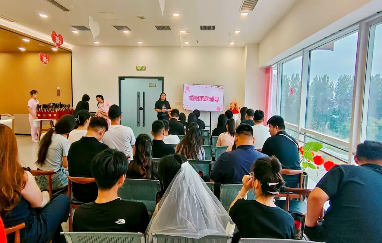 婚姻家庭辅导现场。张晓宁摄