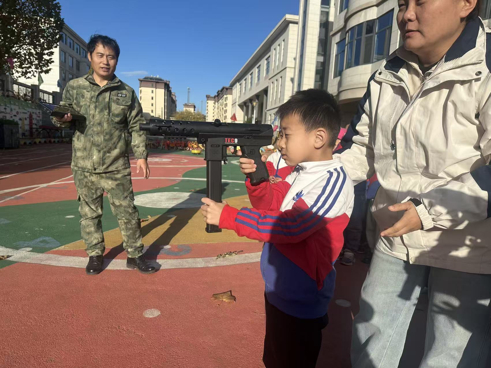 白河幼儿园国防教育活动现场。阜平县教育和体育局供图