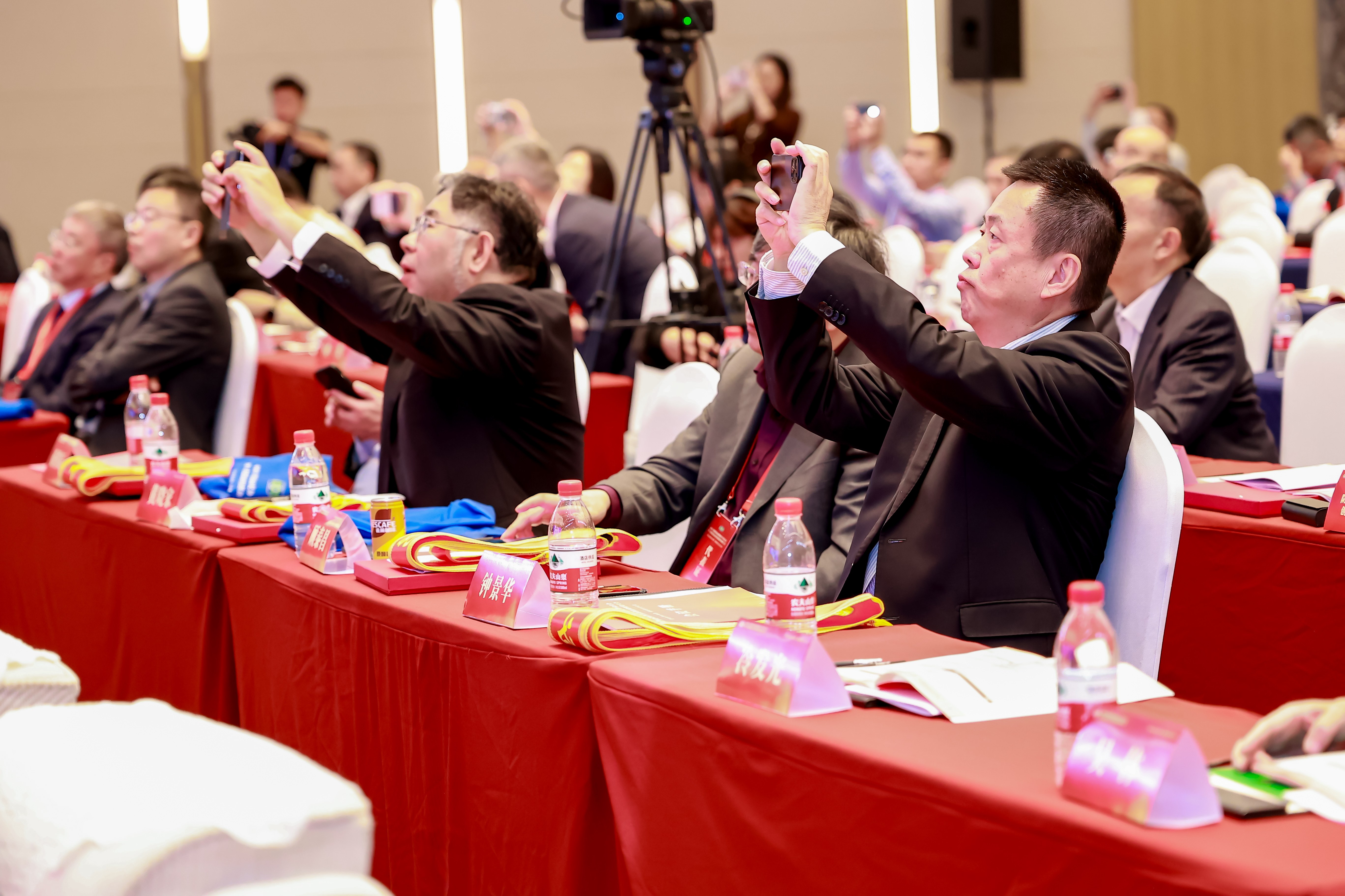 大会现场。吕俐摄